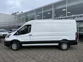 Ford Transit (2024) thumbnail 3