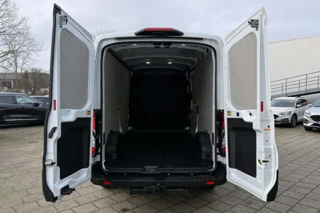 Ford Transit (2024) thumbnail 5