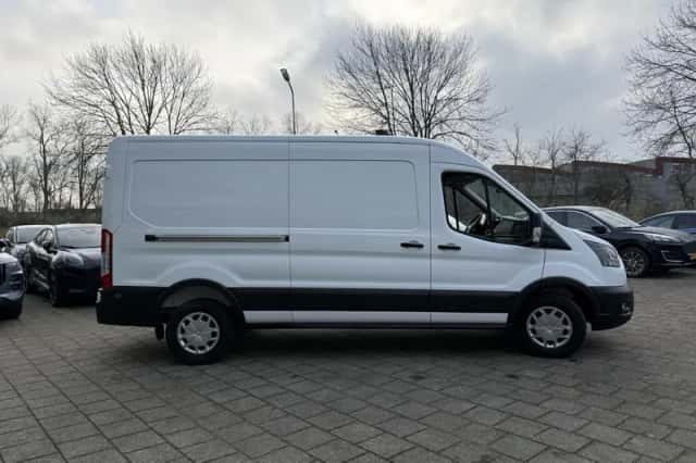 Ford Transit (2024) thumbnail 6