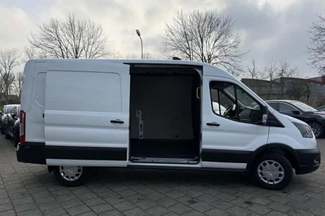Ford Transit (2024) thumbnail 7