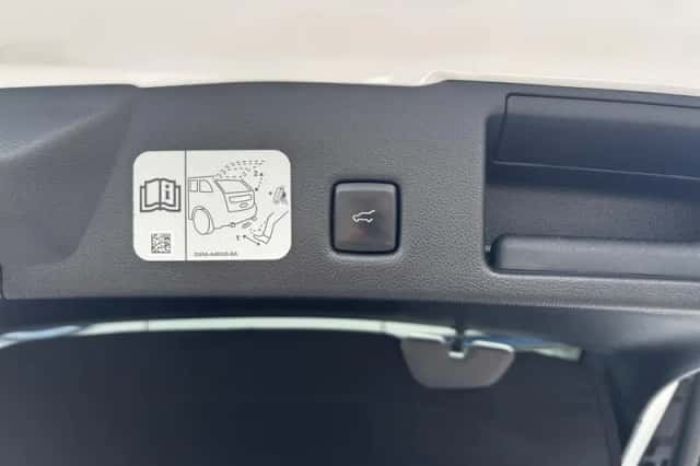 Ford Kuga (2021) thumbnail 21