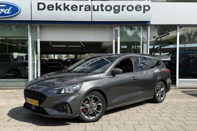 Ford Focus (2020) thumbnail 2