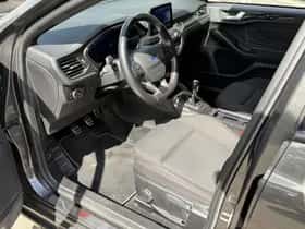 Ford Focus (2020) thumbnail 11