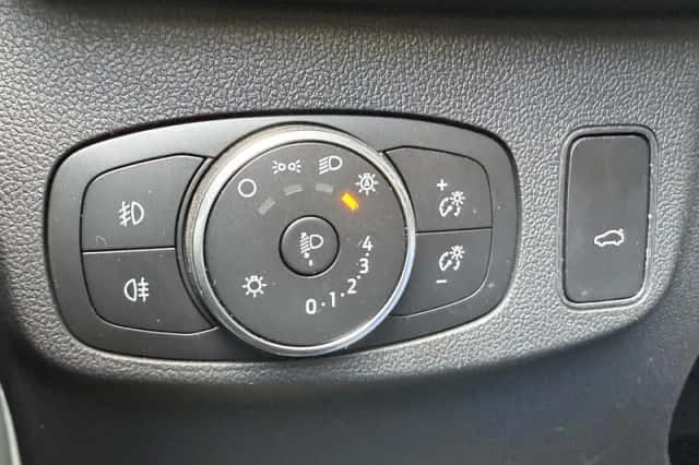 Ford Focus (2020) thumbnail 26