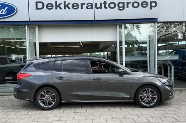 Ford Focus (2020) thumbnail 6