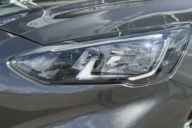 Ford Focus (2020) thumbnail 7