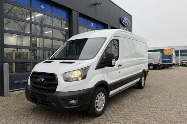 Ford Transit (2024) thumbnail 2