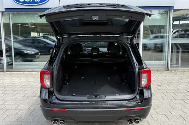 Ford Explorer (2024) thumbnail 5