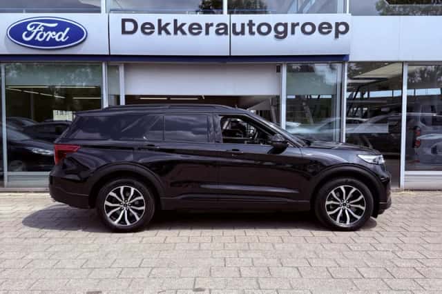 Ford Explorer (2024) thumbnail 6