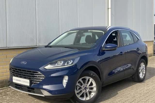 Ford Kuga (2022) thumbnail 2