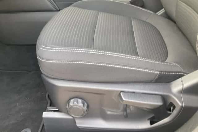 Ford Kuga (2022) thumbnail 12