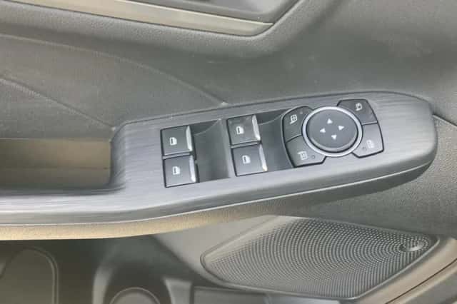 Ford Kuga (2022) thumbnail 13