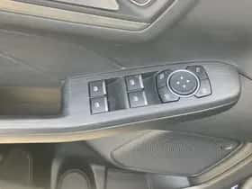 Ford Kuga (2022) thumbnail 13