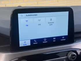 Ford Kuga (2022) thumbnail 15