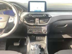 Ford Kuga (2022) thumbnail 17