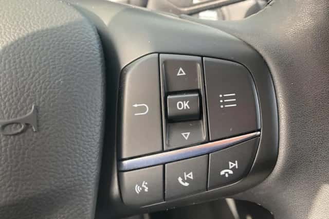 Ford Kuga (2022) thumbnail 21