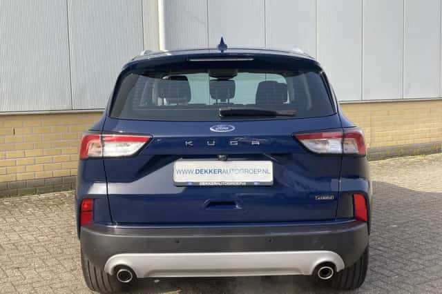 Ford Kuga (2022) thumbnail 7