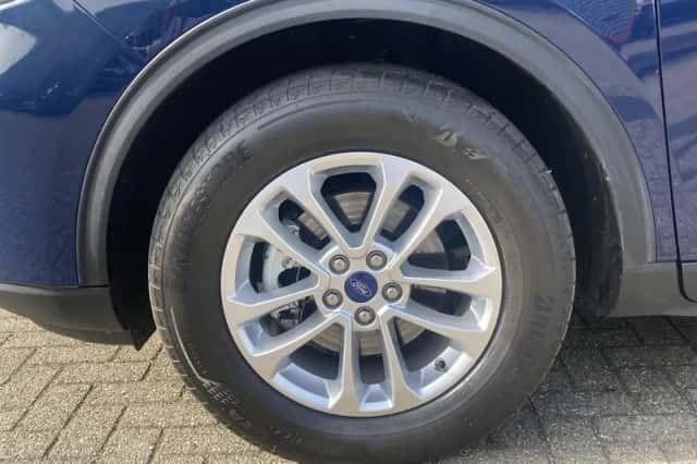 Ford Kuga (2022) thumbnail 8