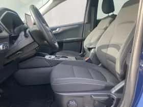Ford Kuga (2022) thumbnail 9