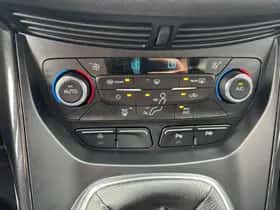 Ford Kuga (2018) thumbnail 21