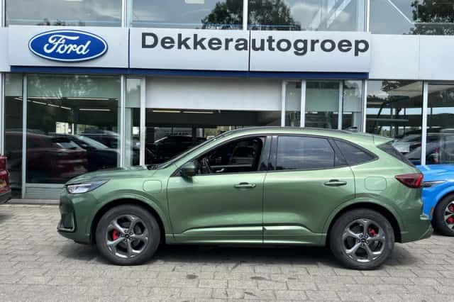 Ford Kuga (2025) thumbnail 3