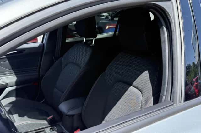 Ford Focus (2024) thumbnail 11