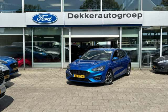 Ford Focus (2019) thumbnail 2