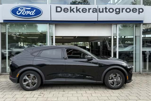 Ford Mustang Mach-E (2021) thumbnail 6