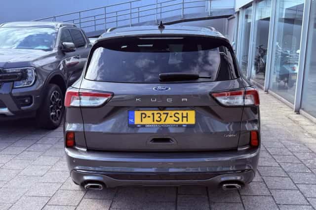 Ford Kuga (2022) thumbnail 4