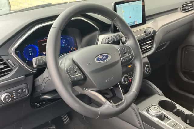Ford Kuga (2022) thumbnail 11