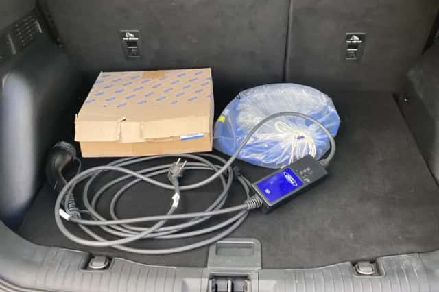 Ford Kuga (2022) thumbnail 24