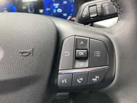 Ford Kuga (2022) thumbnail 25