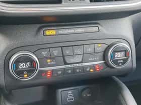Ford Kuga (2022) thumbnail 27