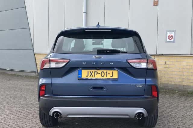Ford Kuga (2022) thumbnail 9