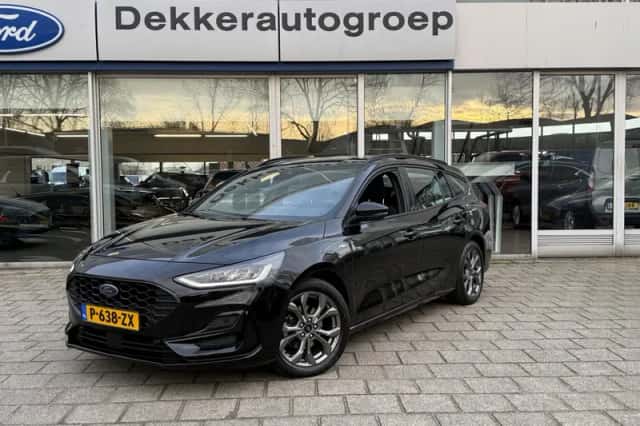 Ford Focus (2022) thumbnail 2