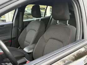 Ford Focus (2022) thumbnail 12