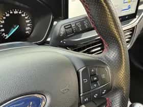 Ford Focus (2022) thumbnail 17