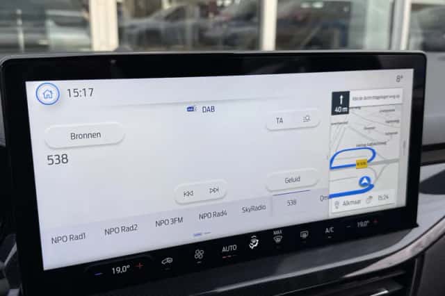 Ford Focus (2022) thumbnail 19