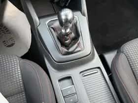 Ford Focus (2022) thumbnail 24