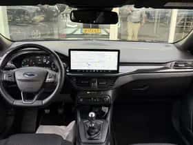 Ford Focus (2022) thumbnail 10