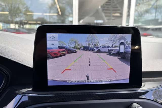 Ford Focus (2021) thumbnail 14