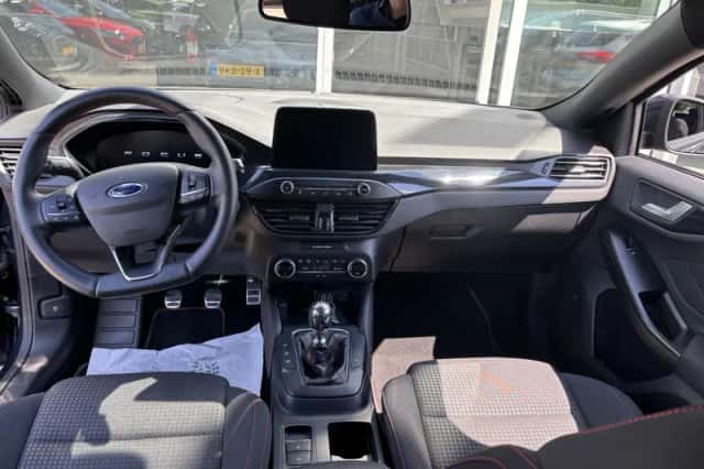 Ford Focus (2021) thumbnail 24