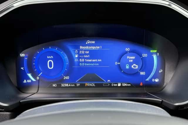 Ford Kuga (2024) thumbnail 16