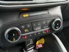 Ford Kuga (2024) thumbnail 24