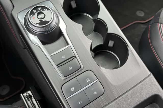 Ford Kuga (2024) thumbnail 25