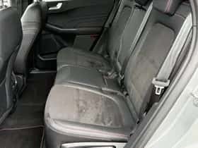 Ford Kuga (2024) thumbnail 31
