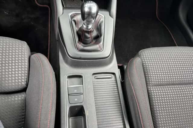 Ford Focus (2024) thumbnail 6