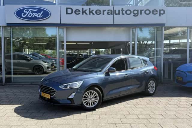 Ford Focus (2019) thumbnail 2