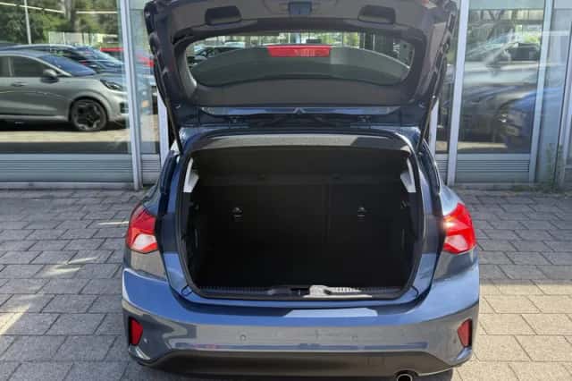 Ford Focus (2019) thumbnail 5