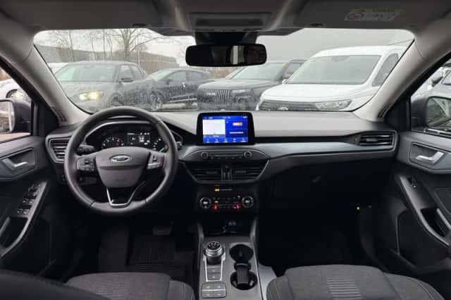 Ford Focus (2022) thumbnail 11